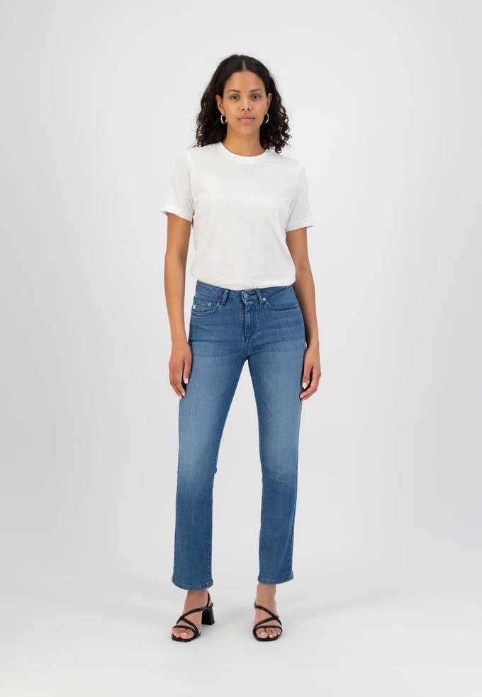 Faye slim jeans - authentic indigo from Brand Mission Faye slim jeans - authentic indigo from Brand Mission