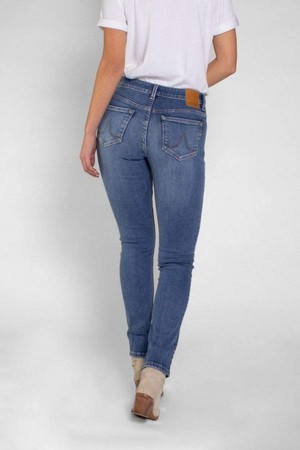 Suzie slim jeans - electric blue from Brand Mission