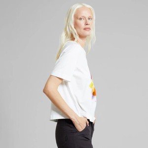 T-shirt vadstena - abstract flowers white from Brand Mission