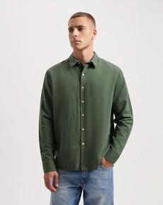 MIlan LS shirt - Moss green via Brand Mission