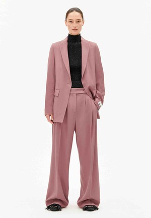 Mikulaa blazer - light berry from Brand Mission