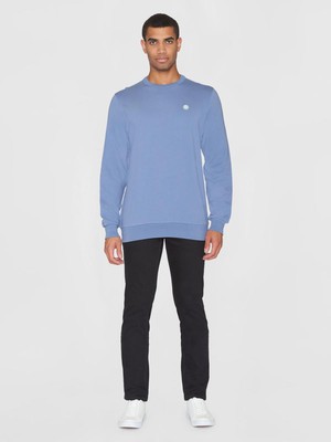 Erik badge sweater - moonlight blue from Brand Mission