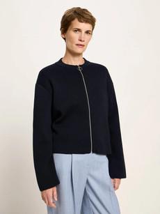 Gebreid kort vest - midnight via Brand Mission