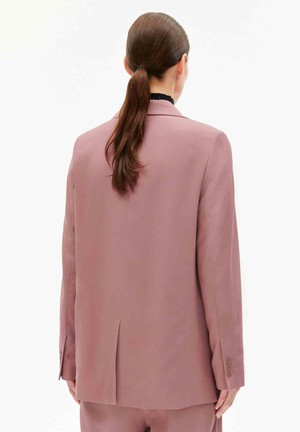 Mikulaa blazer - light berry from Brand Mission