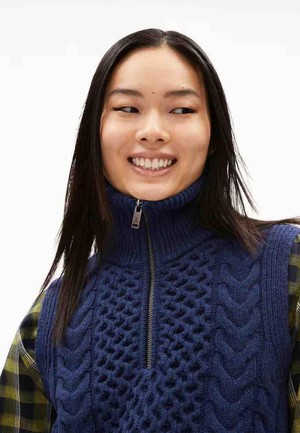 Olaiaas spencer - deep sea blue from Brand Mission Olaiaas spencer - deep sea blue from Brand Mission