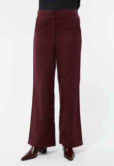 Beatrice broek - burgundy via Brand Mission