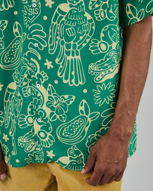 Asis Percales Crocodylus Aloha Shirt Green from Brava Fabrics