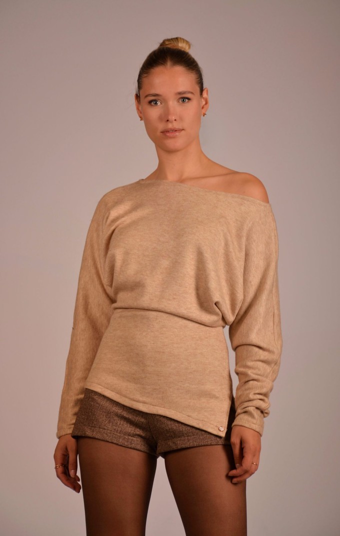 Nova Trui from C by Stories