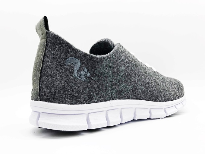 thies ® PET Sneaker anthracite | vegan aus recycelten Flaschen from COILEX