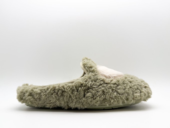 thies 1856 ® Rec Fluffy Heart Slipper vegan emerald from COILEX
