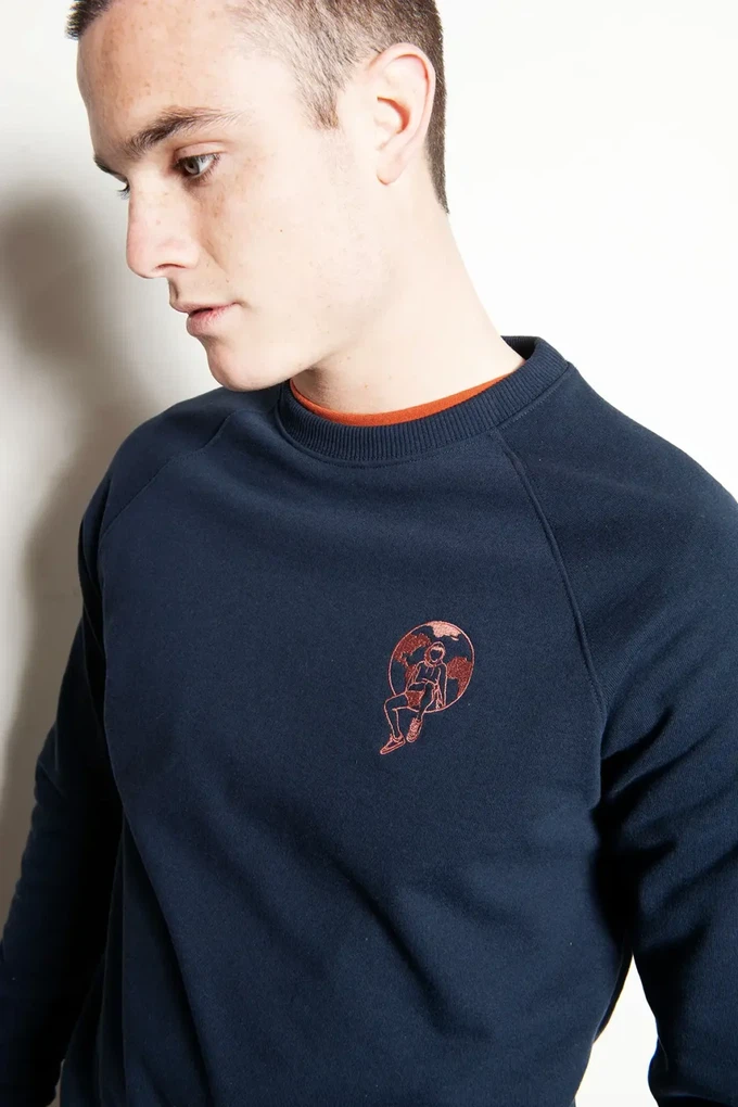 Duurzame sweater Wale | navy blue from common|era sustainable fashion