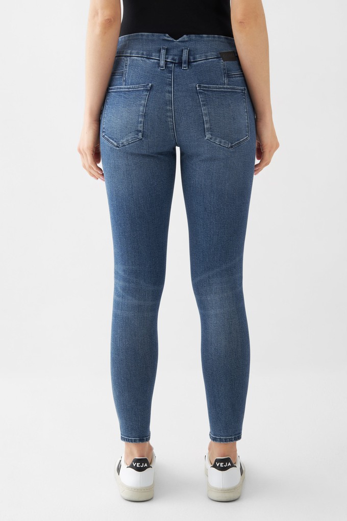 SUN UP Skinny Powerstretch - Design Details - Medium Blue from DAWN Denim SUN UP Skinny Powerstretch - Design Details - Medium Blue from DAWN Denim