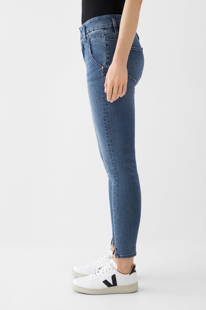 SUN UP Skinny Powerstretch - Design Details - Medium Blue from DAWN Denim SUN UP Skinny Powerstretch - Design Details - Medium Blue from DAWN Denim