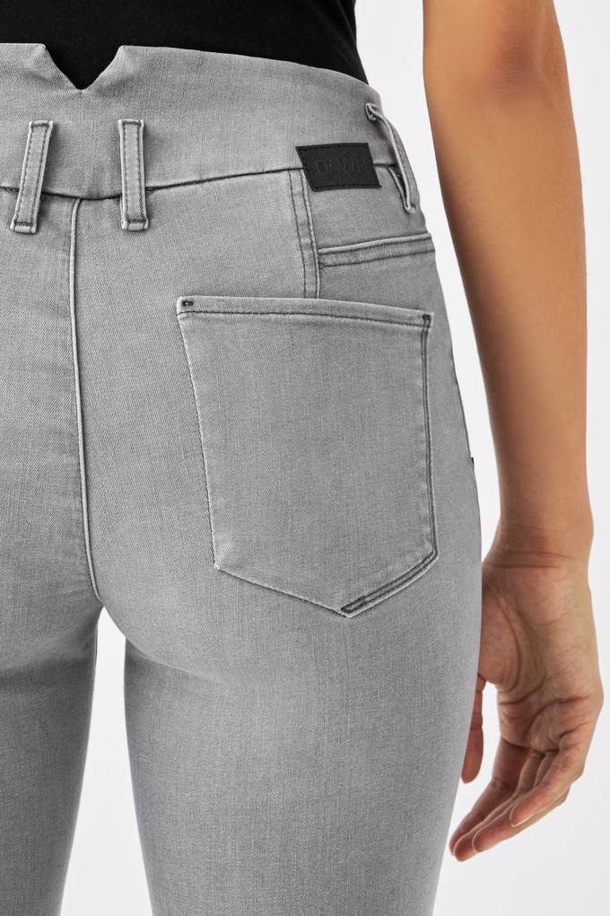 SUN UP Skinny Powerstretch - Design Details - Silver Denim from DAWN Denim SUN UP Skinny Powerstretch - Design Details - Silver Denim from DAWN Denim