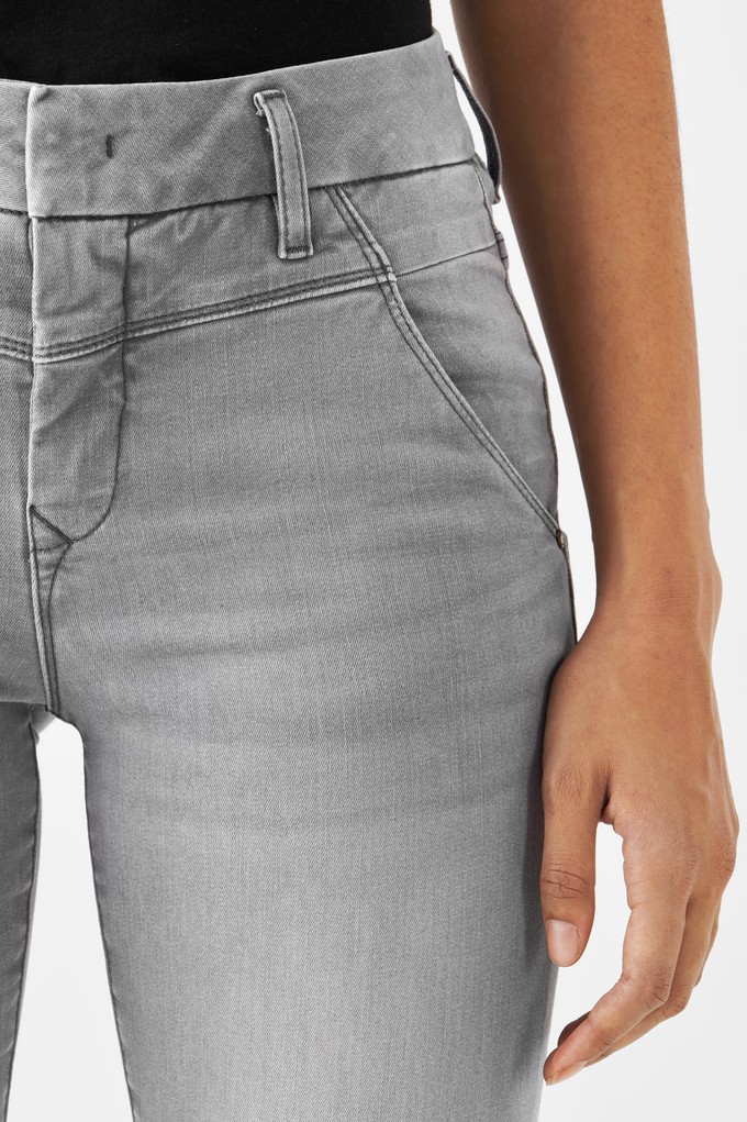 SUN UP Skinny Powerstretch - Design Details - Silver Denim from DAWN Denim SUN UP Skinny Powerstretch - Design Details - Silver Denim from DAWN Denim