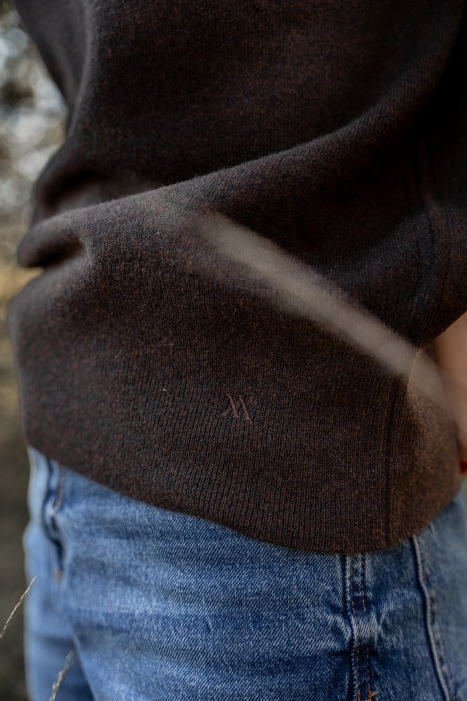 Trui Claudia – Chocolate Brown from Douxx