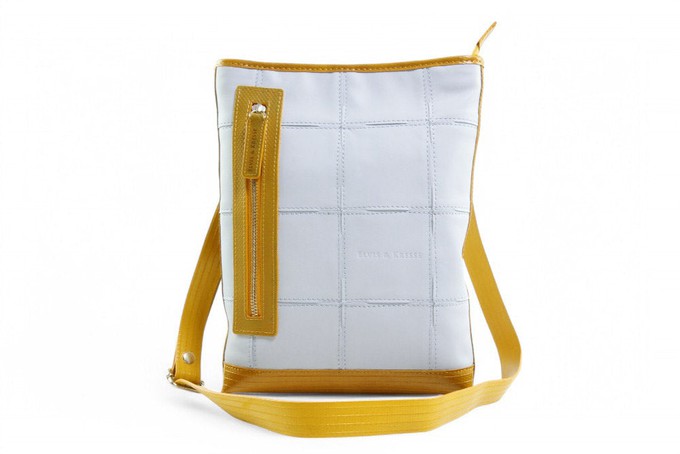 Reporter Bag | Leather & Fire-hose from Elvis & Kresse