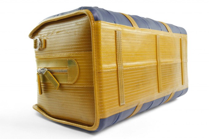 Overnight Bag | Leather & Fire-hose from Elvis & Kresse