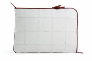 Folio Laptop Case | Leather & Fire-hose from Elvis & Kresse