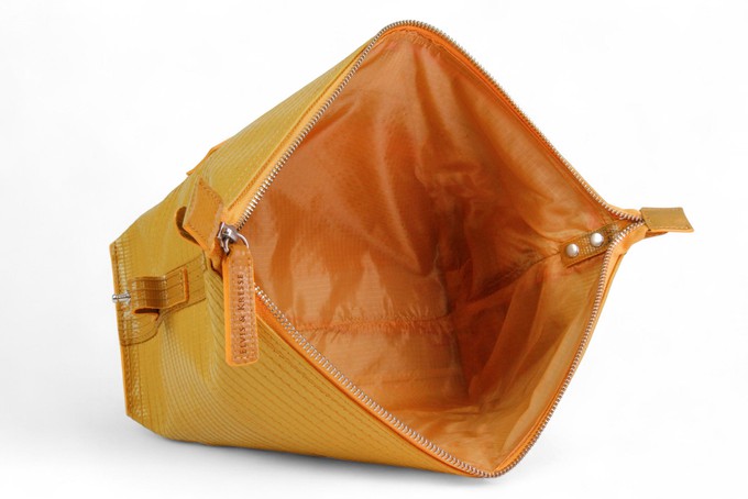 Large Washbag | Fire-hose from Elvis & Kresse