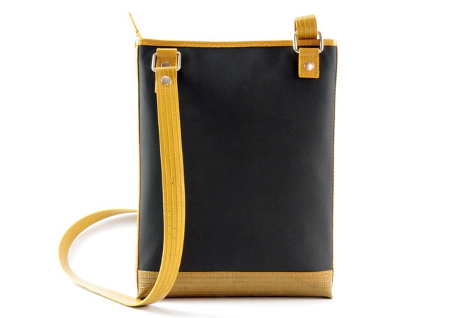 Reporter Bag | Printing Blanket & Fire-hose from Elvis & Kresse