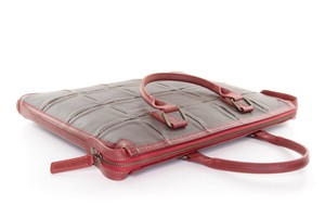 Laptop Bag | Leather & Fire-hose from Elvis & Kresse