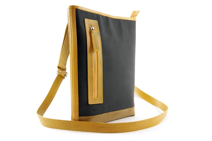 Reporter Bag | Printing Blanket & Fire-hose from Elvis & Kresse