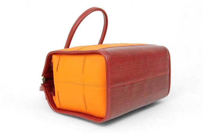 Small Post Bag | Leather & Fire-hose from Elvis & Kresse