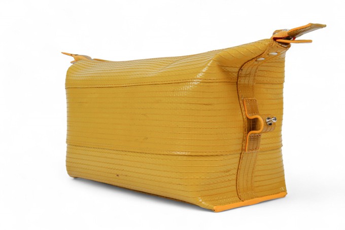 Large Washbag | Fire-hose from Elvis & Kresse