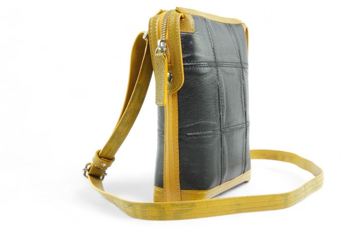 Saddle Bag | Leather & Fire-hose from Elvis & Kresse