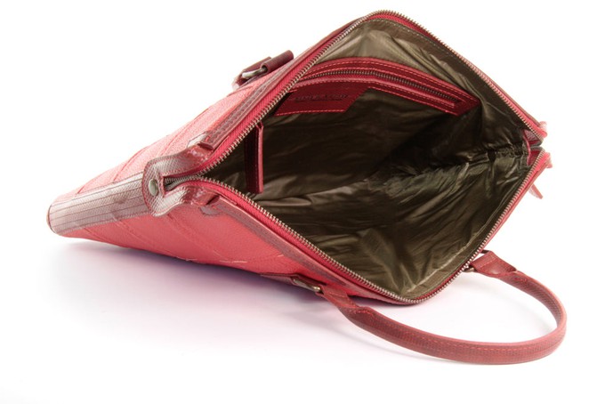 Laptop Bag | Leather & Fire-hose from Elvis & Kresse