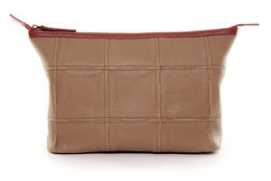 Cosmetics Case / Toiletry Bag | Leather & Fire-hose from Elvis & Kresse