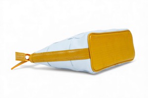 Cosmetics Case / Toiletry Bag | Leather & Fire-hose from Elvis & Kresse