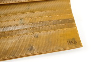 Travel Wallet | Leather & Fire-hose from Elvis & Kresse