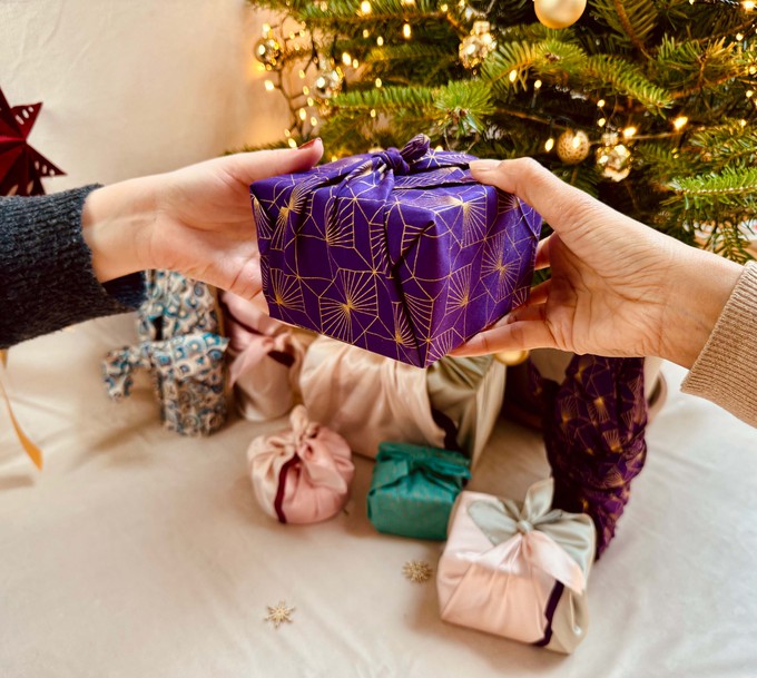 Furoshiki Classic Mix Christmas Fabric Gift Wrapping Bundle - 6 Single Sided Pieces from FabRap