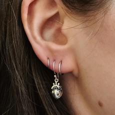 Zilveren oorbellen anatomisch hart (3D) via Fairy Positron