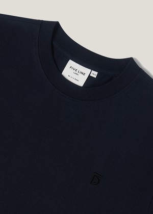 T-shirt Tate | Unisex from Five Line Label