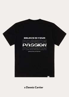 x Dennis Cartier | T-shirt Unisex PASSION via Five Line Label
