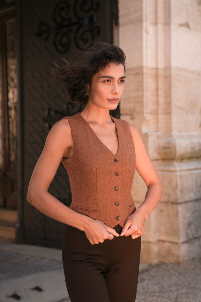 Leo Sleeveless Vest from GAÂLA
