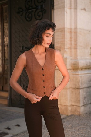 Leo Sleeveless Vest from GAÂLA