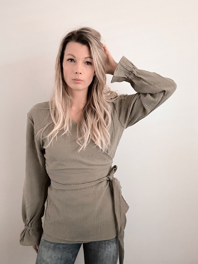 Overslagblouse – Olive from Glow - the store