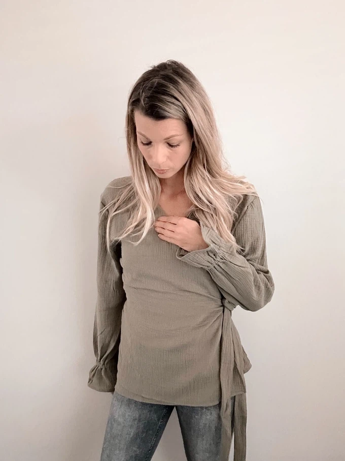 Overslagblouse – Olive from Glow - the store