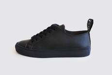 SAMO vegan low top sneakers | BLACK via Good Guys Go Vegan