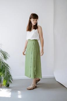 Wrap skirt via gust.