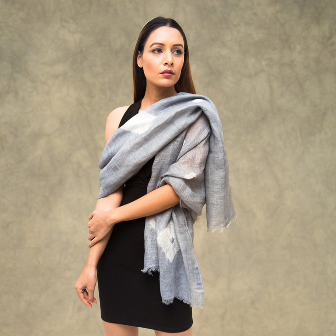 Light Grey Scarf With White Tie-Dye Design from Heritage Moda