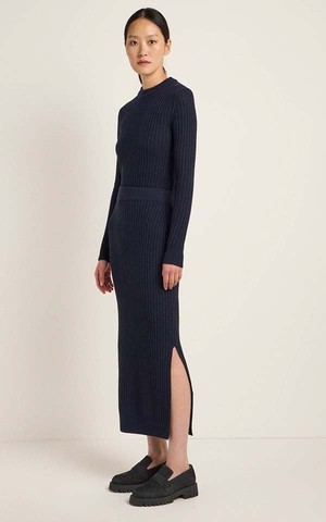 Skirt Ribbed Knit from Het Faire Oosten