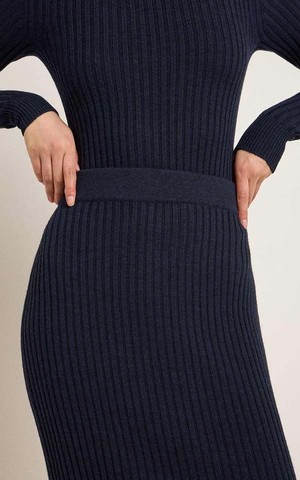 Skirt Ribbed Knit from Het Faire Oosten