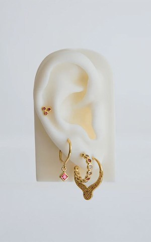 Earring Fuchsia Diamond Hoop from Het Faire Oosten