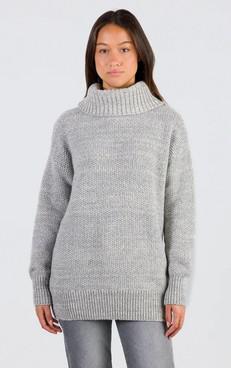 Sweater Cocoon via Het Faire Oosten