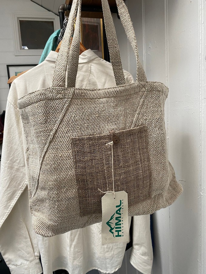 Organic Hemp Beach Bag // Ladies natural hand bag from Himal Natural Fibres